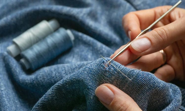 A Practical Guide to the Lifespan of Clothes: When to Repair vs Replace